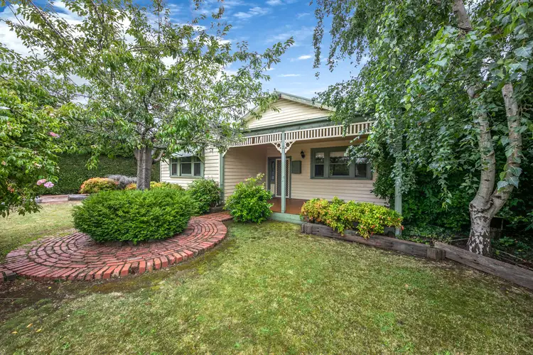 50 Stawell Street, Romsey VIC 3434