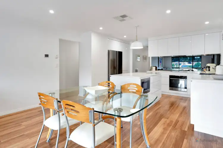 Fifth view of Homely house listing, 10 Dunn Court, Darley VIC 3340