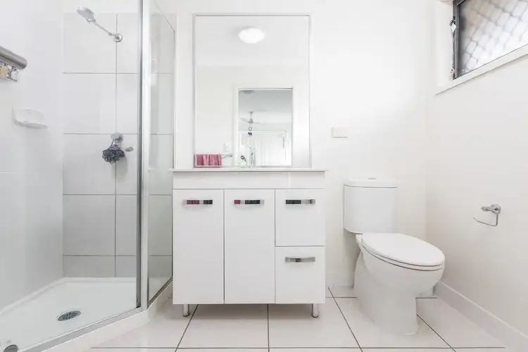 Sixth view of Homely semi-detached listing, 1/7 Kestrel Street, Lowood QLD 4311