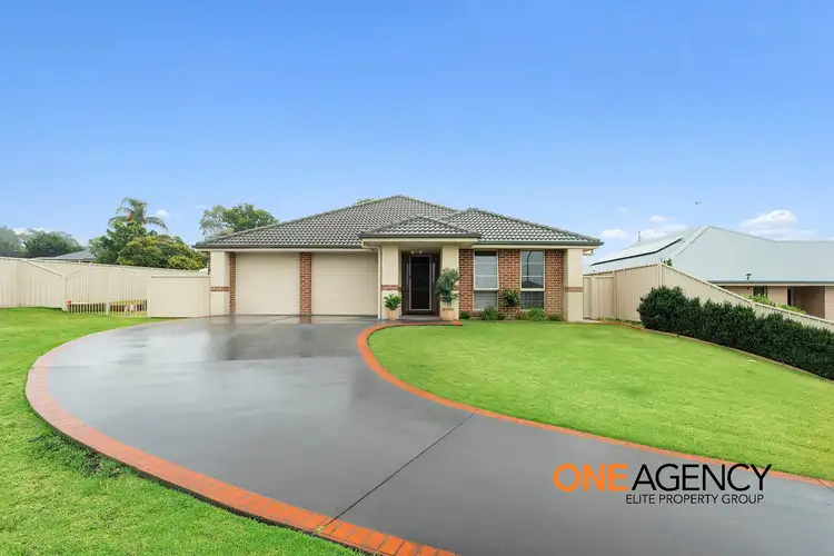 18 Barbata Grove, South Nowra NSW 2541