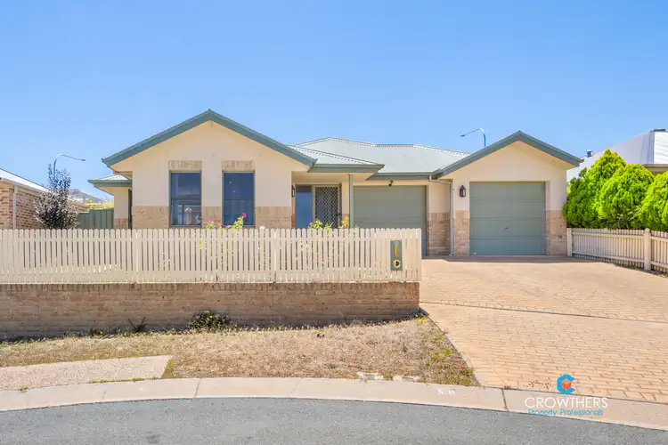 50 Stonehaven Circuit, Queanbeyan East NSW 2620