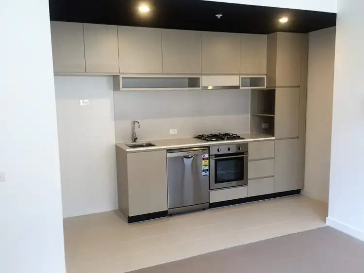 202/4 Clarkson Court