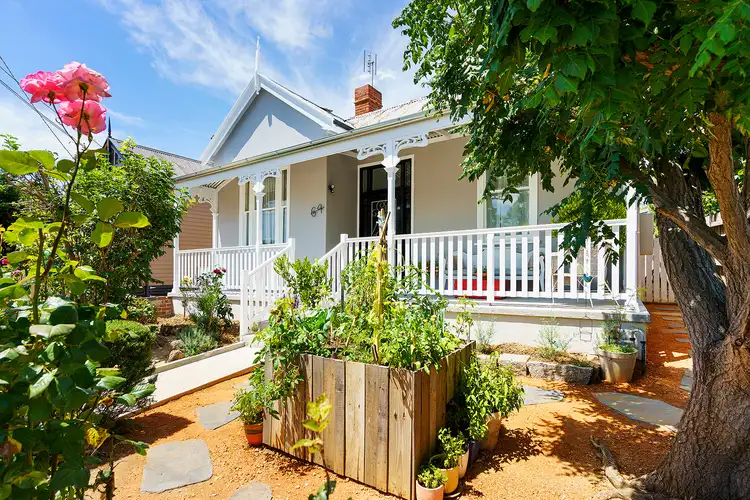 64 Kennedy Street, Castlemaine VIC 3450