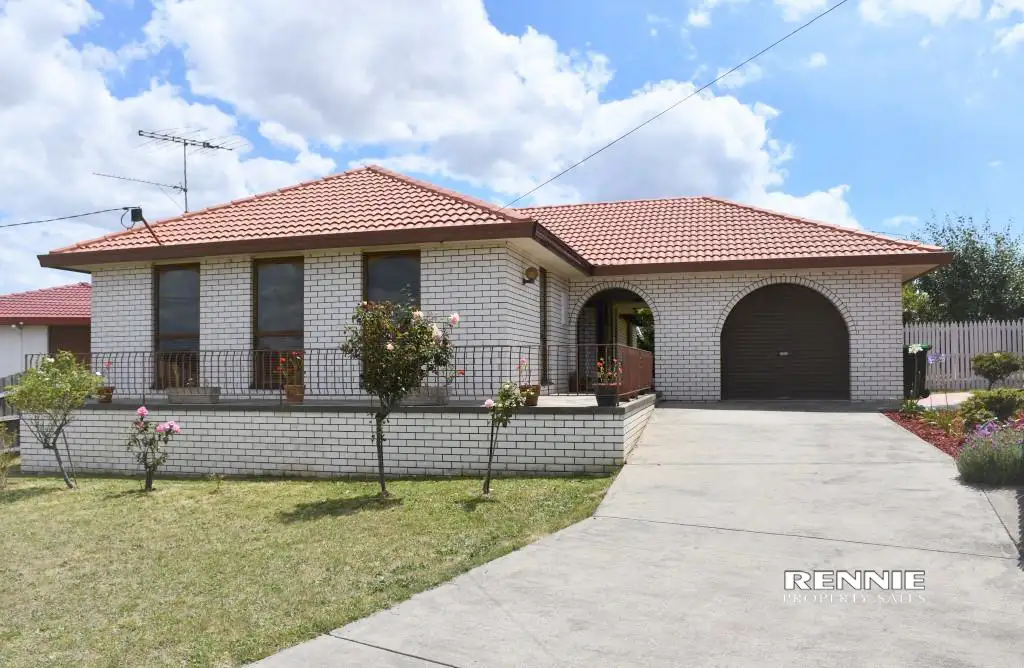 Main view of Homely house listing, 17 Wicks Crescent, Morwell VIC 3840