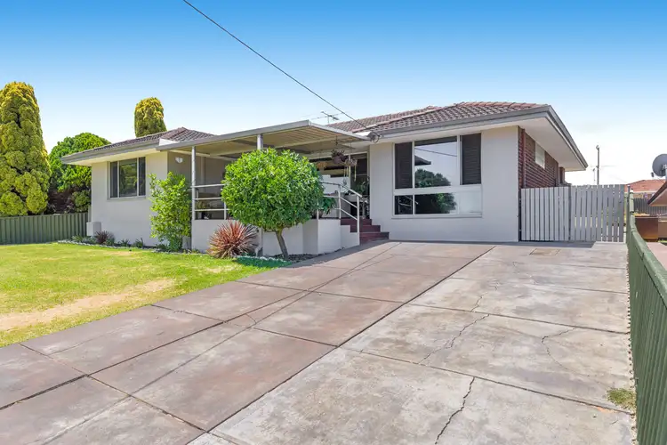 22 Pilgrim Way, Hamilton Hill WA 6163