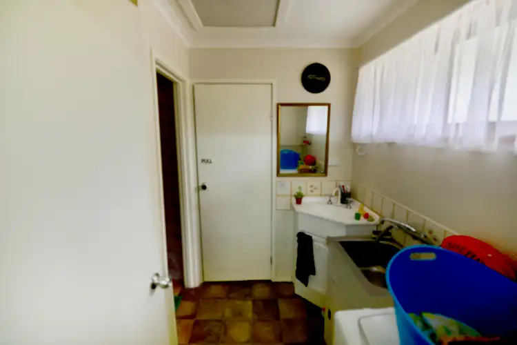 Fifth view of Homely unit listing, 1/6 Cockerell Court, Kennington VIC 3550