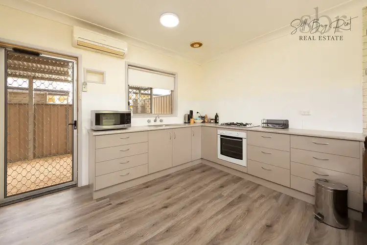 Third view of Homely unit listing, 2/3 RAILWAY STREET, Wodonga VIC 3690
