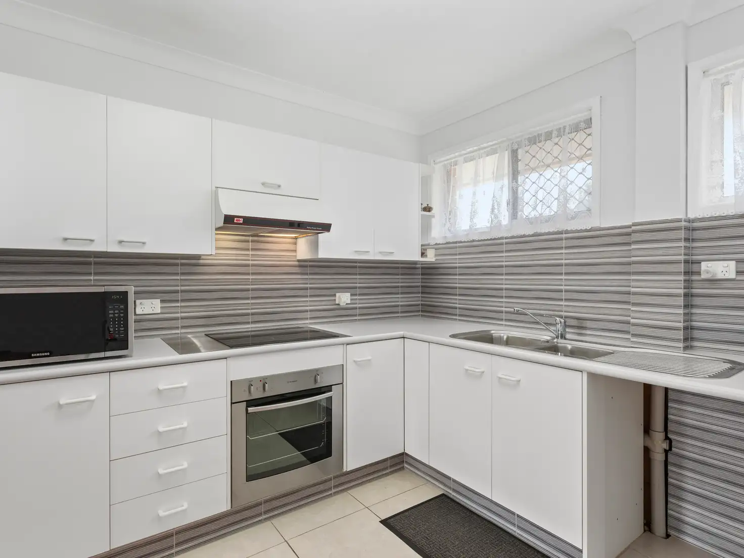 Main view of Homely unit listing, 6/2 Sunrise Boulevard, Surfers Paradise QLD 4217