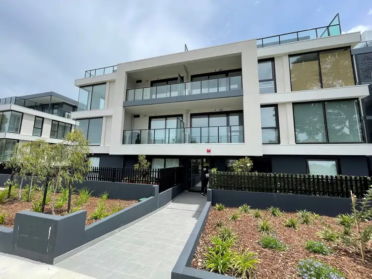 205/21 Collins Street