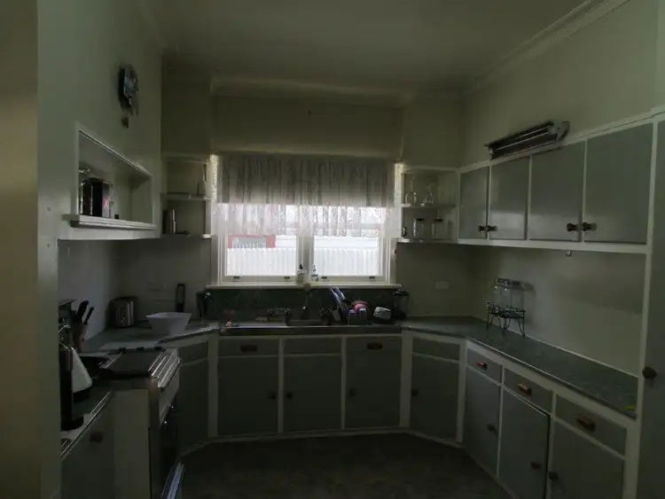 Sixth view of Homely house listing, 82 Devereux Street, Warracknabeal VIC 3393
