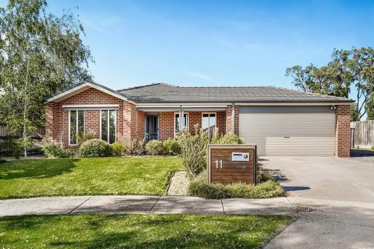 11 Lairds Rise, Garfield VIC 3814