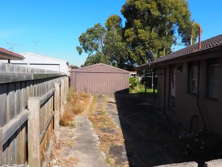 Second view of Homely house listing, 25 Hawthorn Crescent, Churchill VIC 3842
