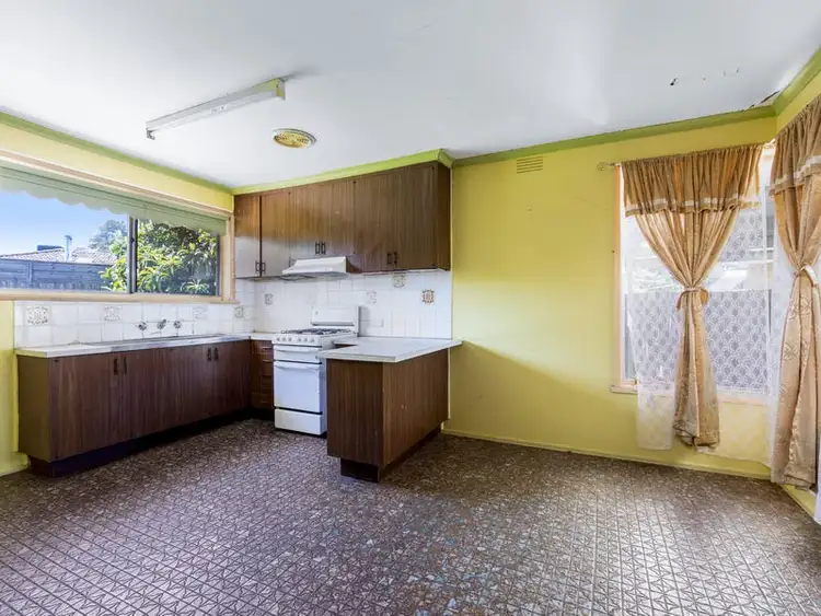 Second view of Homely house listing, 8 Walnut Court, Kings Park VIC 3021
