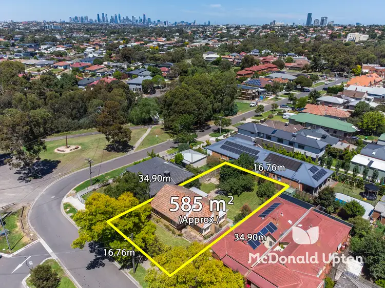4 Bridge Street, Essendon VIC 3040