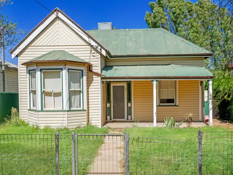 10 Narradhun Street, Whitton NSW 2705