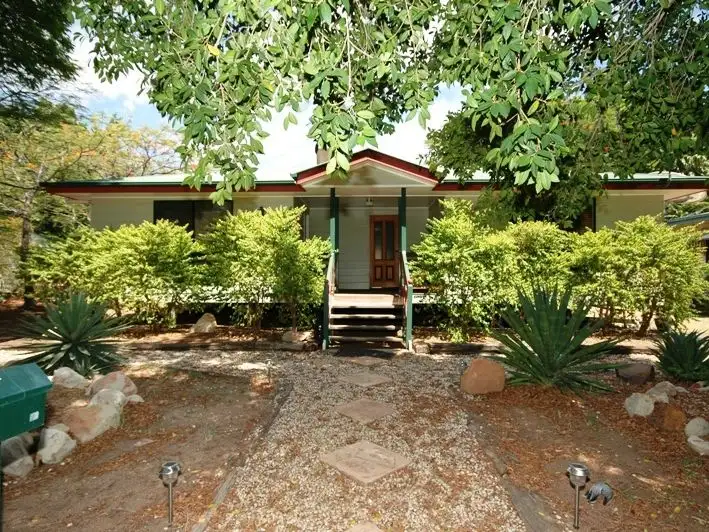 153 Crane Street, Longreach QLD 4730