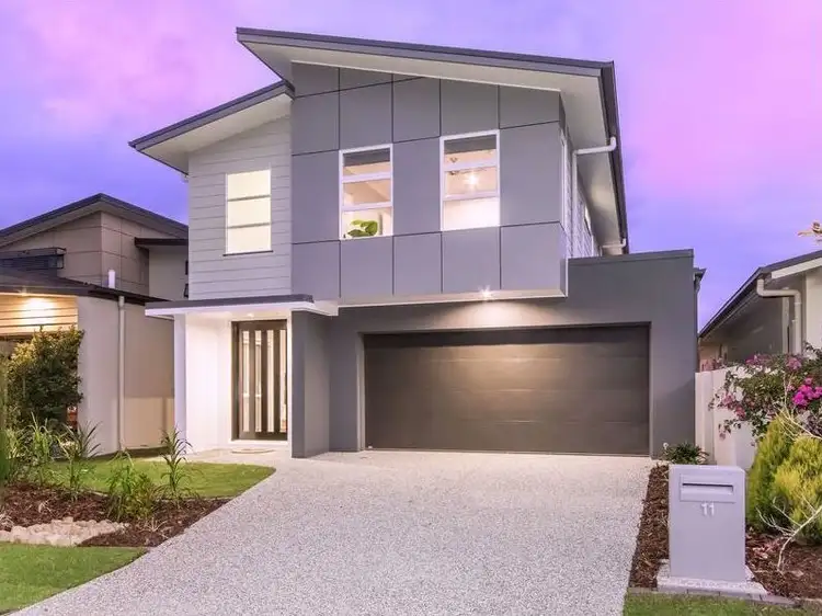 11 Beacon Lane, Hope Island QLD 4212