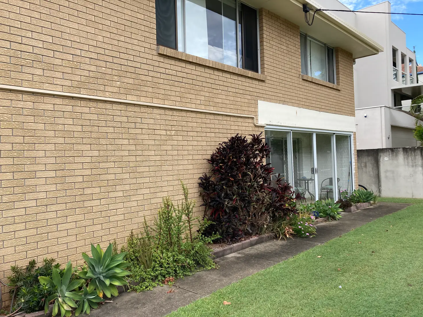 Main view of Homely unit listing, 2/17 Madang Crescent, Runaway Bay QLD 4216