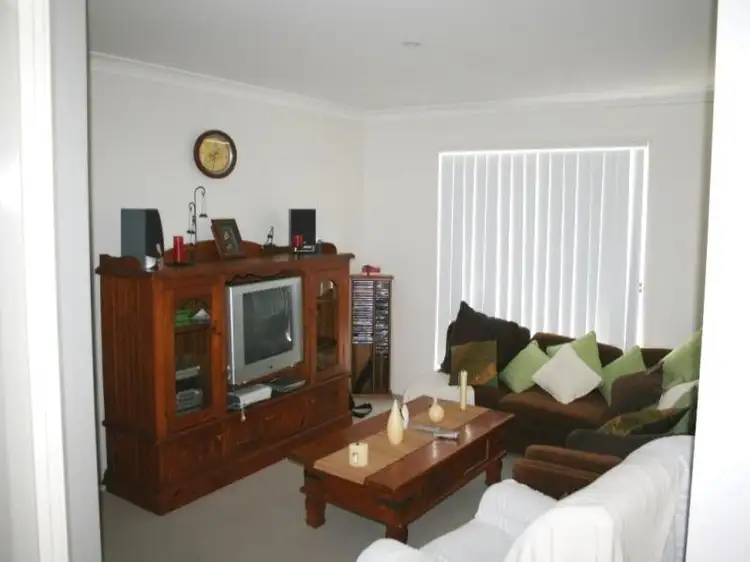 Fourth view of Homely house listing, 4 Heron Close, Lowood QLD 4311