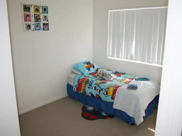 Fifth view of Homely house listing, 4 Heron Close, Lowood QLD 4311