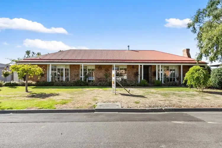 4 Hopkins Court, Yinnar VIC 3869
