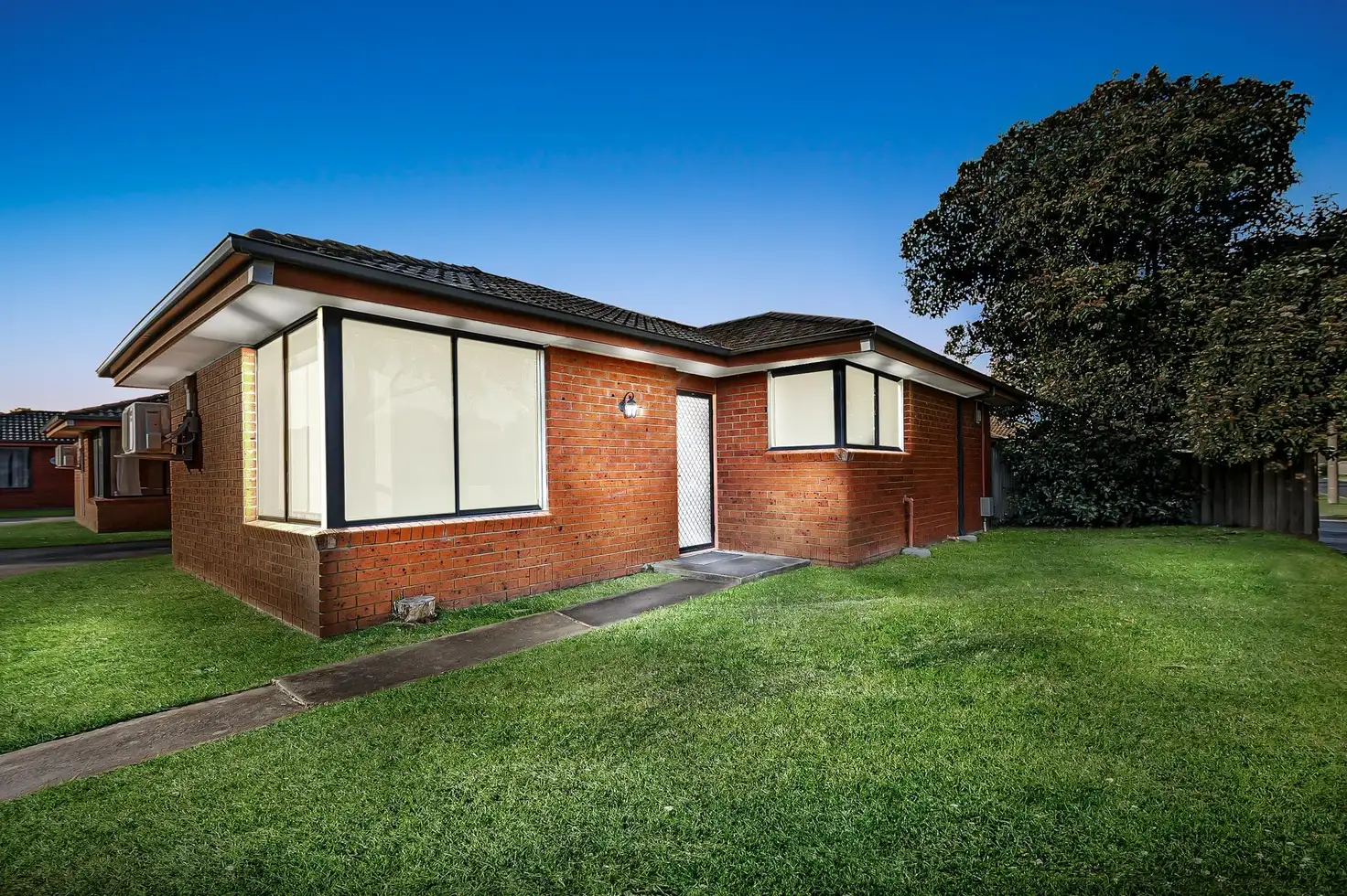 Main view of Homely unit listing, 1/11 Walter Street, Cranbourne VIC 3977