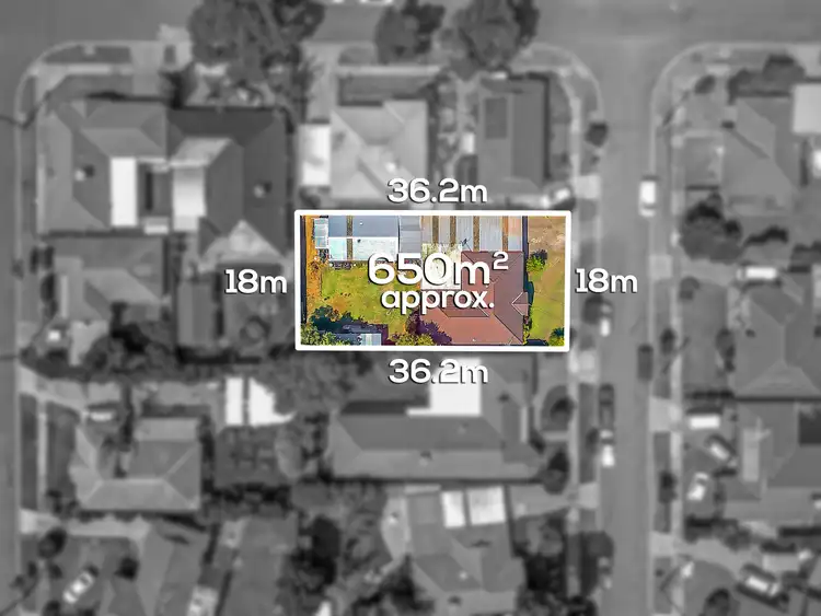 Second view of Homely house listing, 4 Dymock Court, Craigieburn VIC 3064