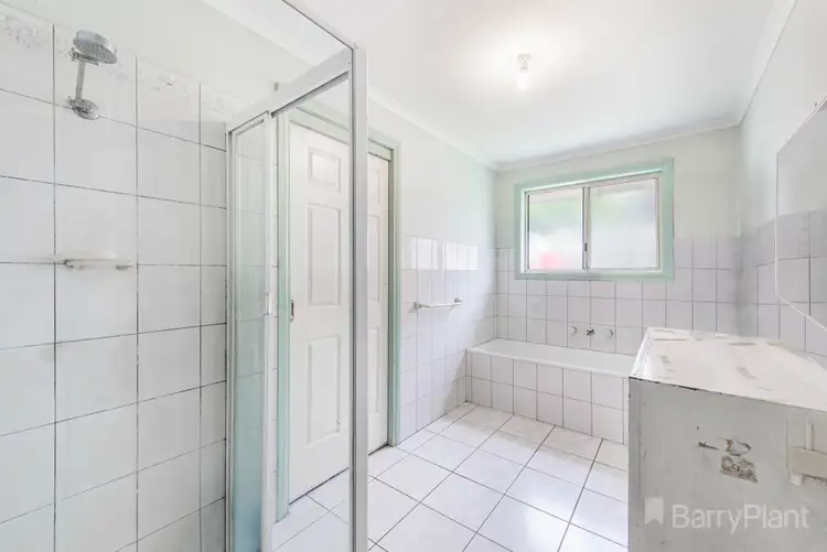 Fifth view of Homely unit listing, 2/907 Ballarat Road, Deer Park VIC 3023