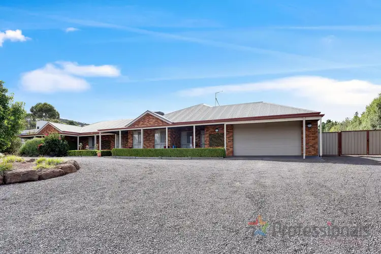7 Bushby Court, Darley VIC 3340