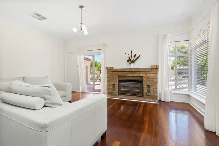 31 Latham Street, Alfred Cove WA 6154