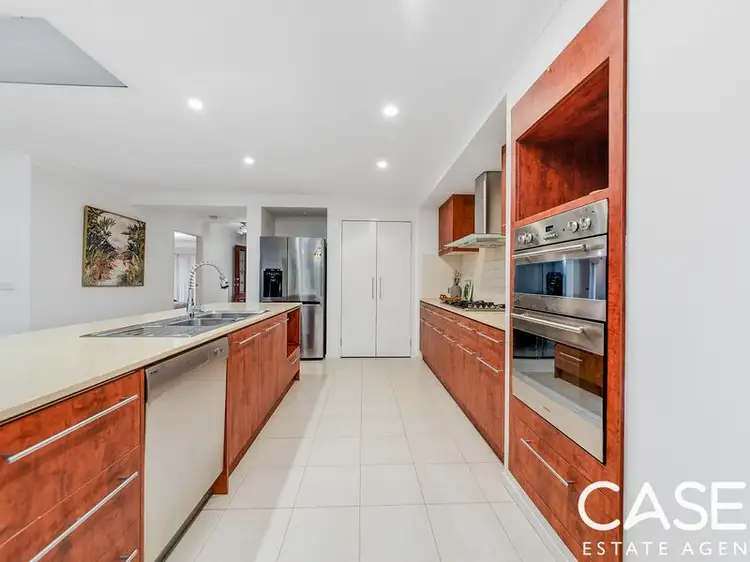 Sixth view of Homely house listing, 8 Brookland Greens Boulevard, Cranbourne VIC 3977