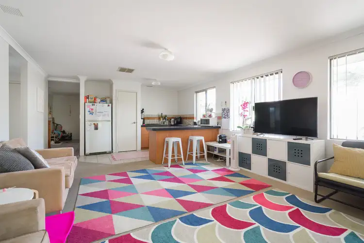 Fifth view of Homely villa listing, 5/19 Bernice Way, Thornlie WA 6108