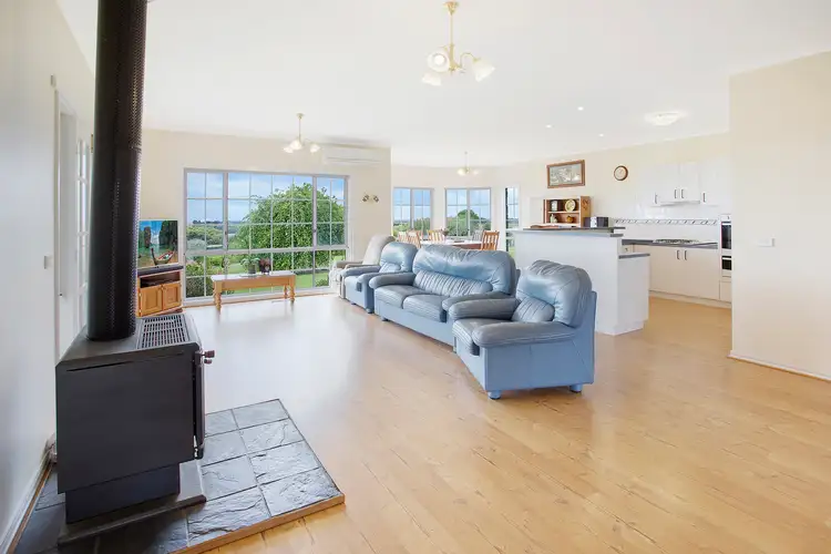 Fifth view of Homely house listing, 695 Princes Highway, Illowa VIC 3282