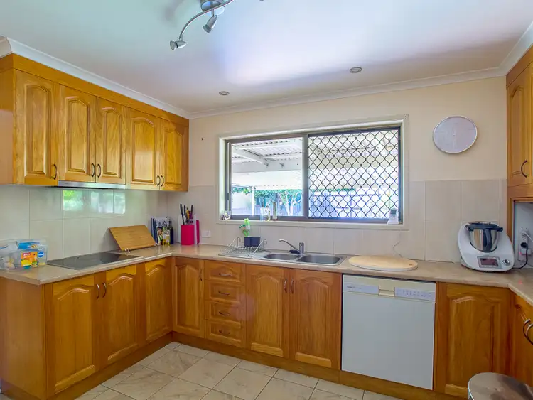 Fifth view of Homely house listing, 6 CARMEL COURT, Point Vernon QLD 4655