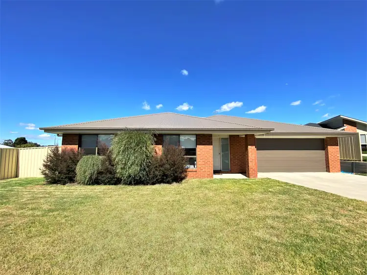 5 Lea Court, Lavington NSW 2641