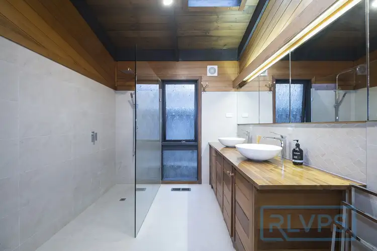 Sixth view of Homely house listing, 8 Anderson Court, Endeavour Hills VIC 3802