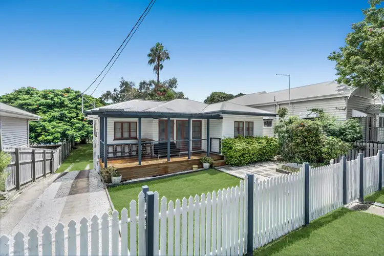 43 Agnes Street, Wynnum QLD 4178