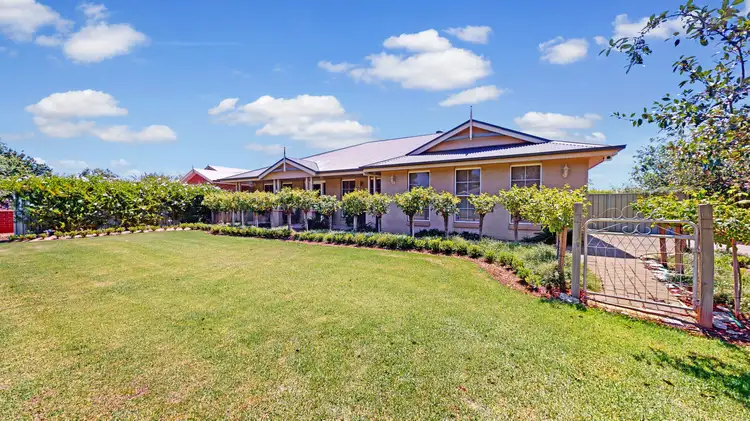 16 Namoi Crescent, Dubbo NSW 2830