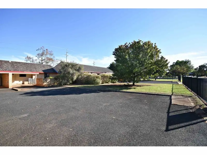 Main view of Homely unit listing, 4/10 Sturt Circle, Dubbo NSW 2830