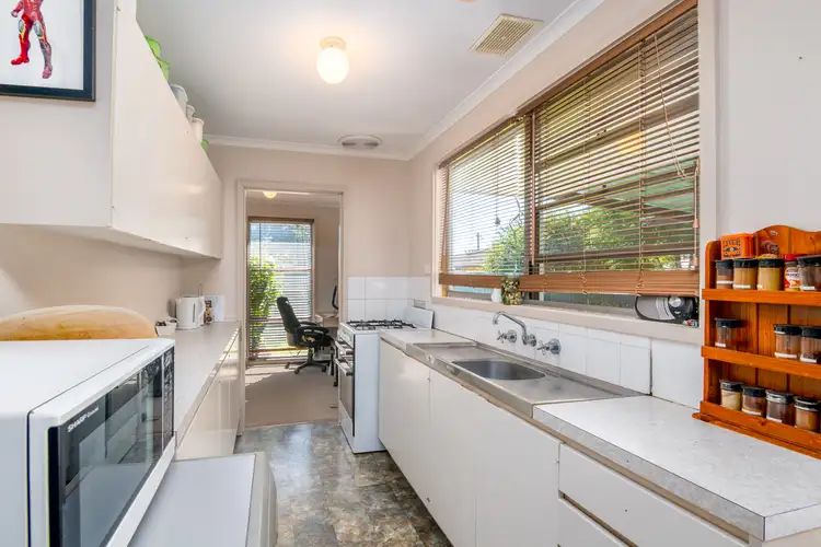 Fifth view of Homely house listing, 6 Cheshire Court, Shepparton VIC 3630