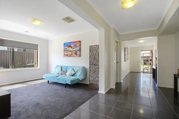 Second view of Homely house listing, 5 Ohio Court, Lavington NSW 2641