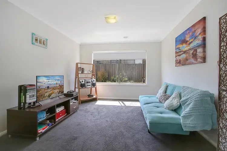 Third view of Homely house listing, 5 Ohio Court, Lavington NSW 2641
