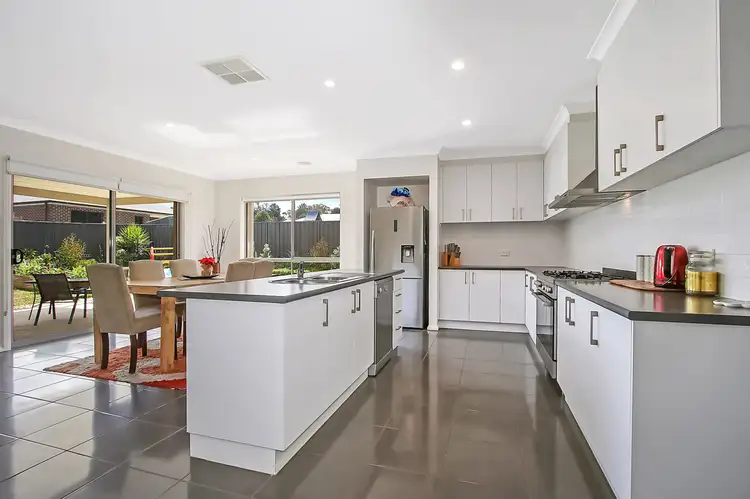 Fourth view of Homely house listing, 5 Ohio Court, Lavington NSW 2641