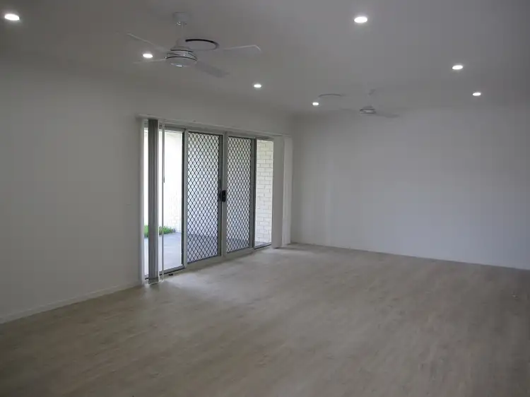 Third view of Homely semi-detached listing, 1/6 Whitsunday Circuit, Pimpama QLD 4209