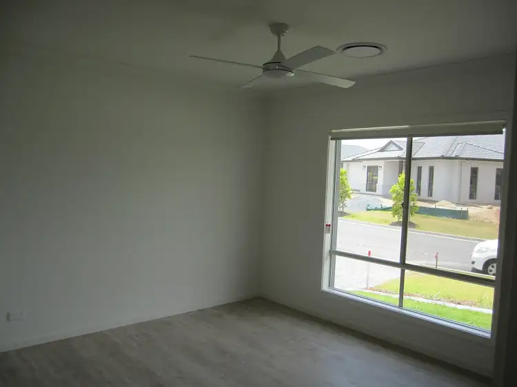 Fourth view of Homely semi-detached listing, 1/6 Whitsunday Circuit, Pimpama QLD 4209
