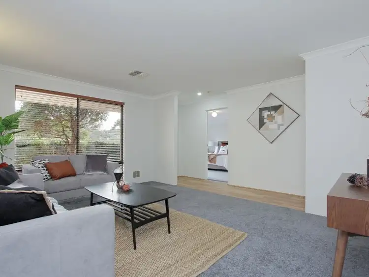 Fourth view of Homely house listing, 2 Barcoo Close, Sinagra WA 6065