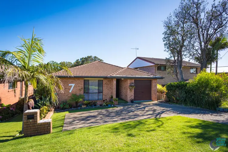 7 Lakeside Drive, Kianga NSW 2546