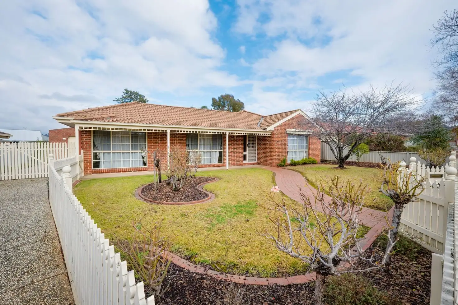 Main view of Homely house listing, 5 KYLE COURT, Wodonga VIC 3690