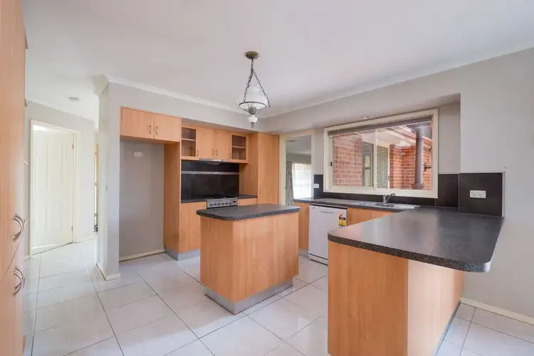 Fifth view of Homely house listing, 5 KYLE COURT, Wodonga VIC 3690