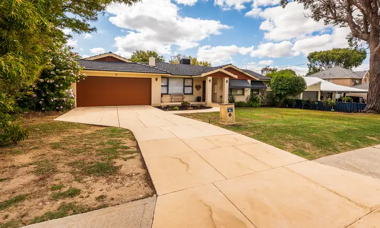 Second view of Homely house listing, 3 Floribunda Avenue, Sorrento WA 6020